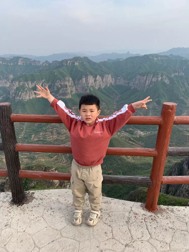 【亲子广播103期】——《渔夫和金鱼的故事》《小红帽》_齐梓睿