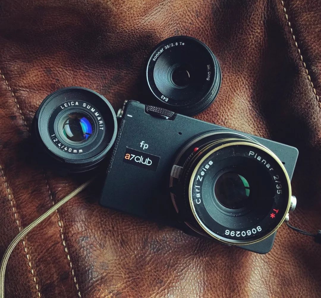 适马fp复古与创新并存的相机