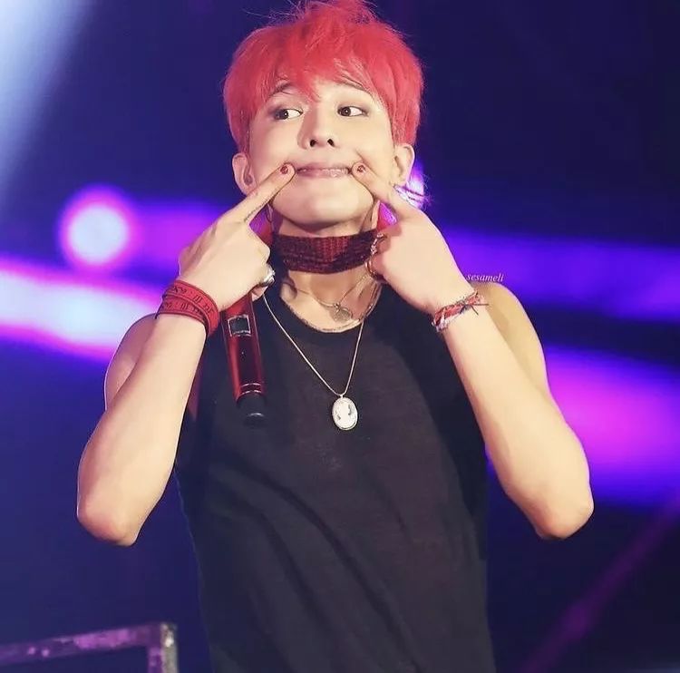 wuli~kwonjiyong权志龙就超爱涂指甲油~「盘点时尚界明星爱豆」part1