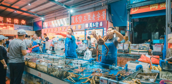 三亚本地人最喜欢去的海鲜市场每天人满为患来这里就是为了吃