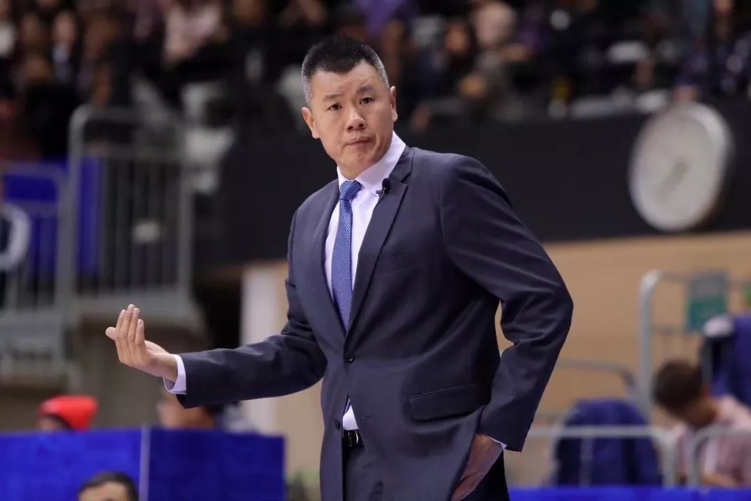 又是第三节崩盘天津男篮主场不敌北控男篮