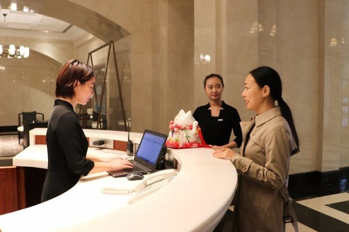 借鉴万科物业案场服务细节与创新