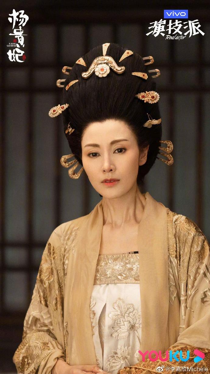 49岁李嘉欣复出综艺《演技派》,现场图曝光被嫌老!