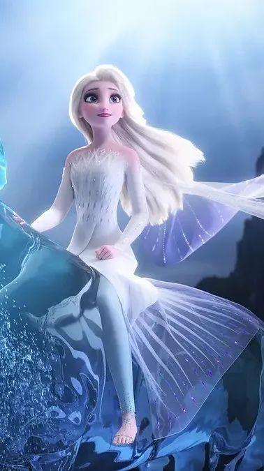 原来小时候爱过的这些"人",不仅穿得比杨幂时髦,还比卡戴珊"壕"_艾莎