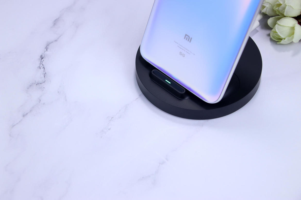 小米立式无线充电器评测9pro最佳配件横竖都能充