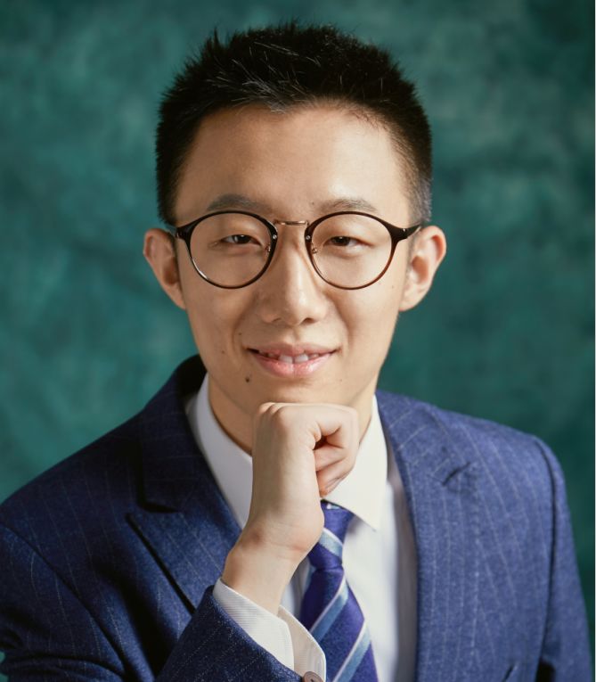 苗健老师:本科毕业于北京师范大学,学习生物技术专业,硕士毕业于英国