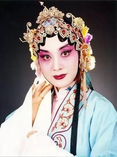 扬剧首位梅花奖得主徐秀芳唱戏也要注意科学的演唱方法让戏曲悦耳动听