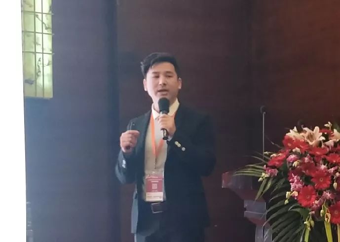 温钟先生演讲主题"用传输连接世界"成都理想科技开发有限公司大区总监