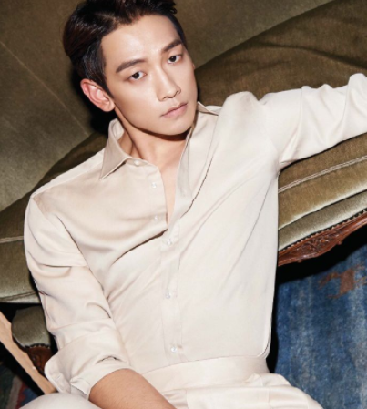 想当初rain和宋慧乔合作《浪漫满屋》,凭借着冷酷,呆萌又纯情的李英宰