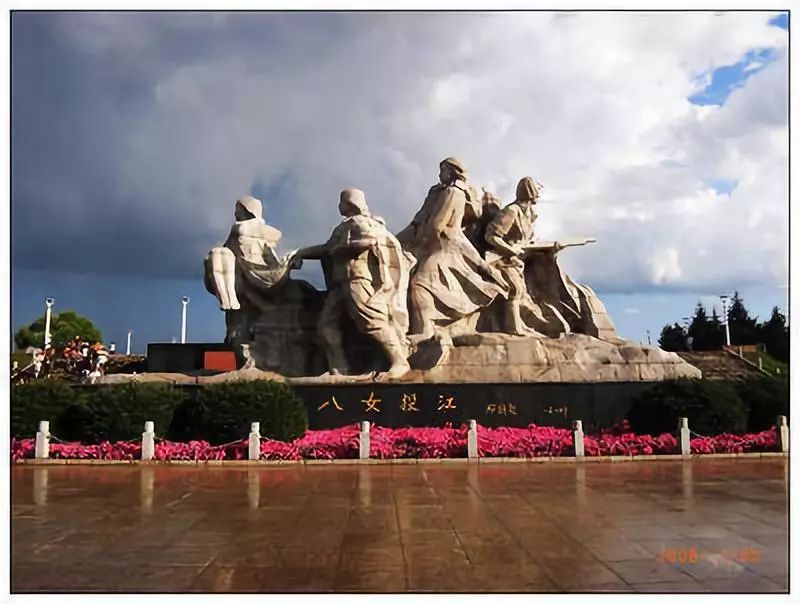 红色人物冷云八女投江的带头人67