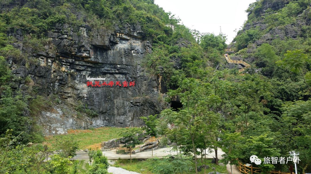 桃花水母江河天窗深度探险带你去广西都安看看世界最大地下河