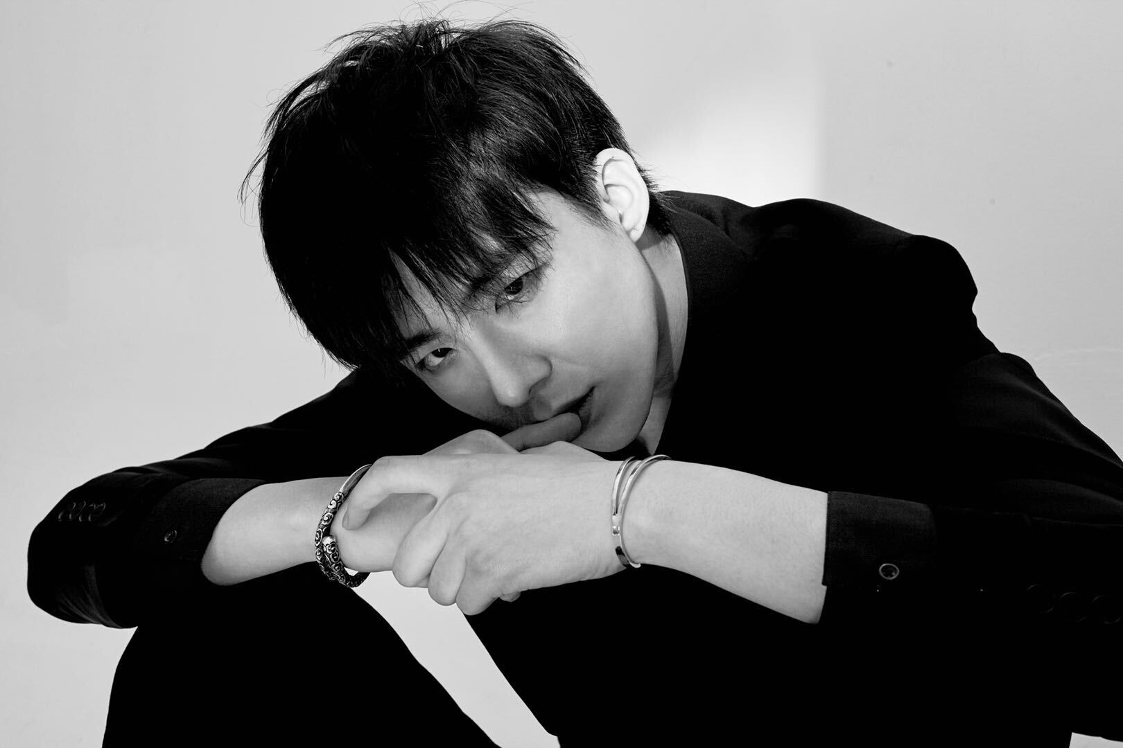 从网红到明星的刘宇宁,却并非一夜爆红,只有经历过风雨才看得到彩虹