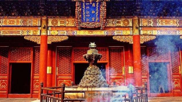 原创雍和宫有一座青铜须弥山传说它是太监的宝贝藏到这理由特殊