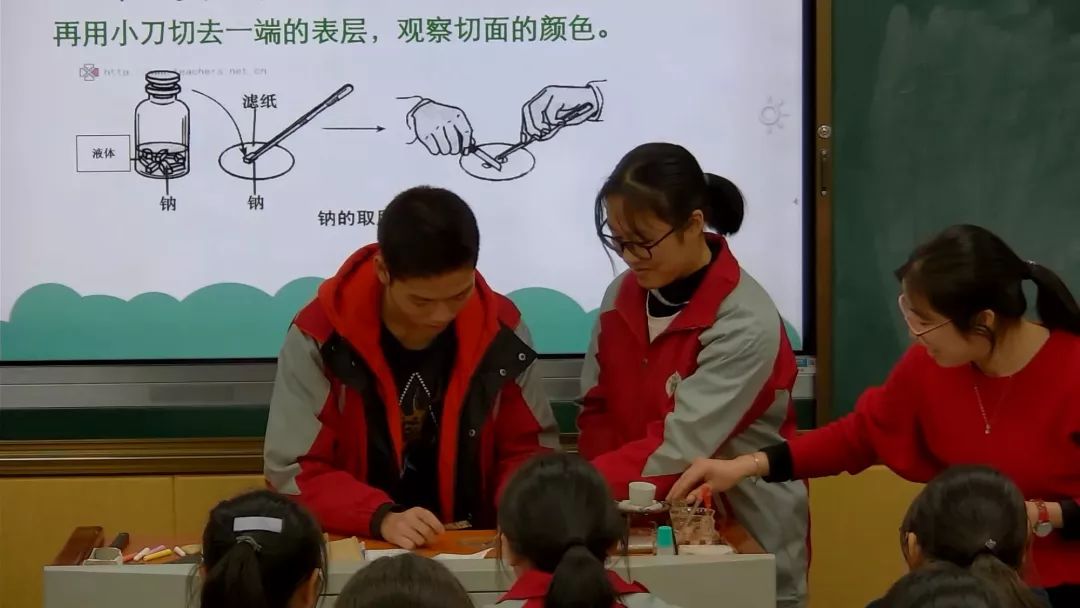 玉山二中成功举办2019-2020学年度优质课比赛