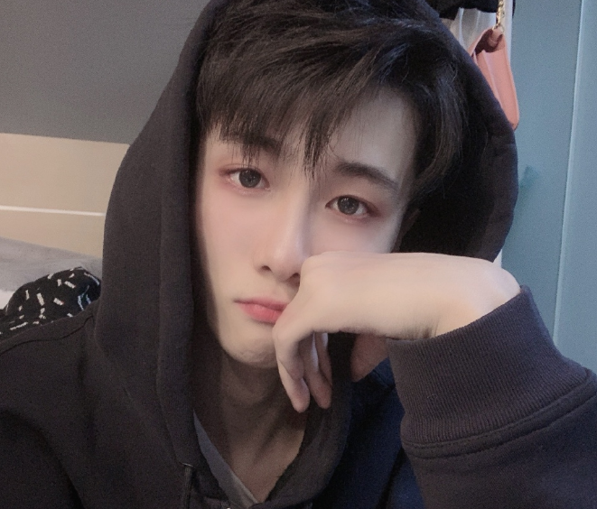 原创套路璐与王乐乐感情危机前者吐槽没多久后者马上换头像