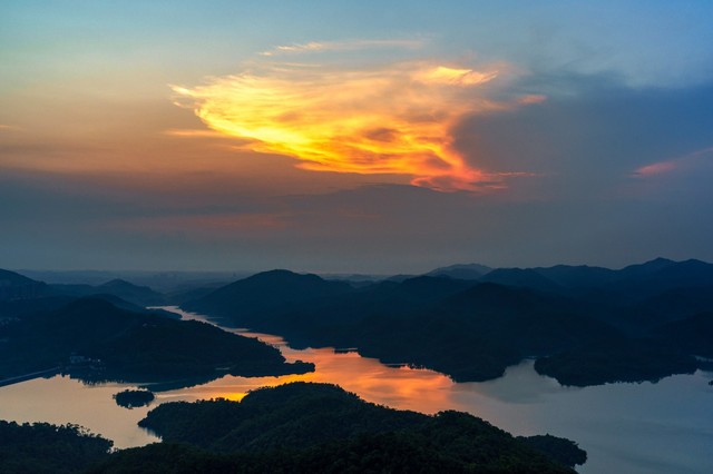 《背着相机去晨运》-狮头山7-11月光影报告_中山