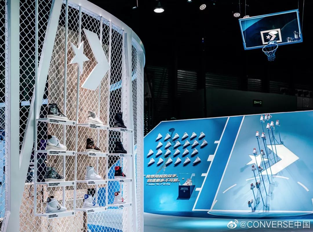 今日innersect的现场陈冠希宣布不再出丝绸了