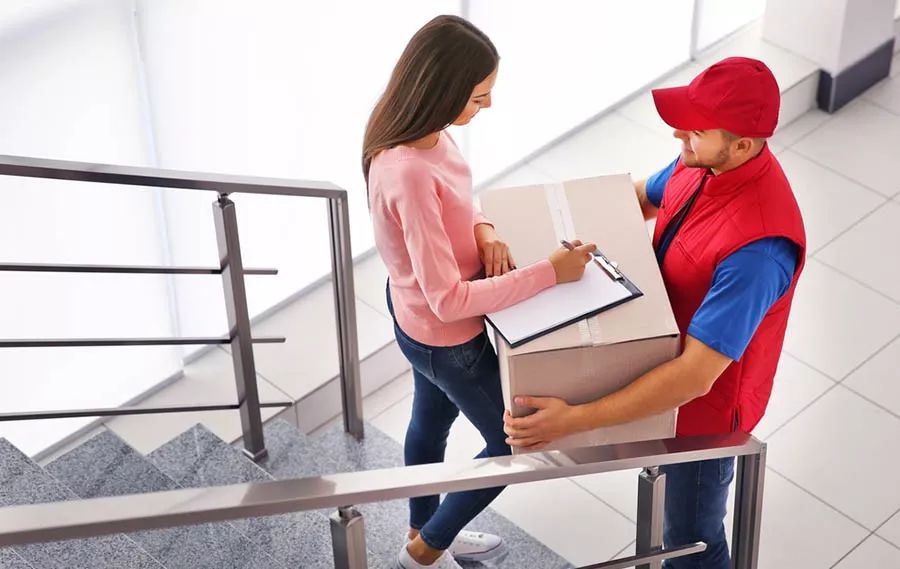 太疯狂加州一晚丢300个节后包裹警方表示呵呵