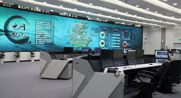 记得电影中各种特工或者特种部队的指挥中心吗?