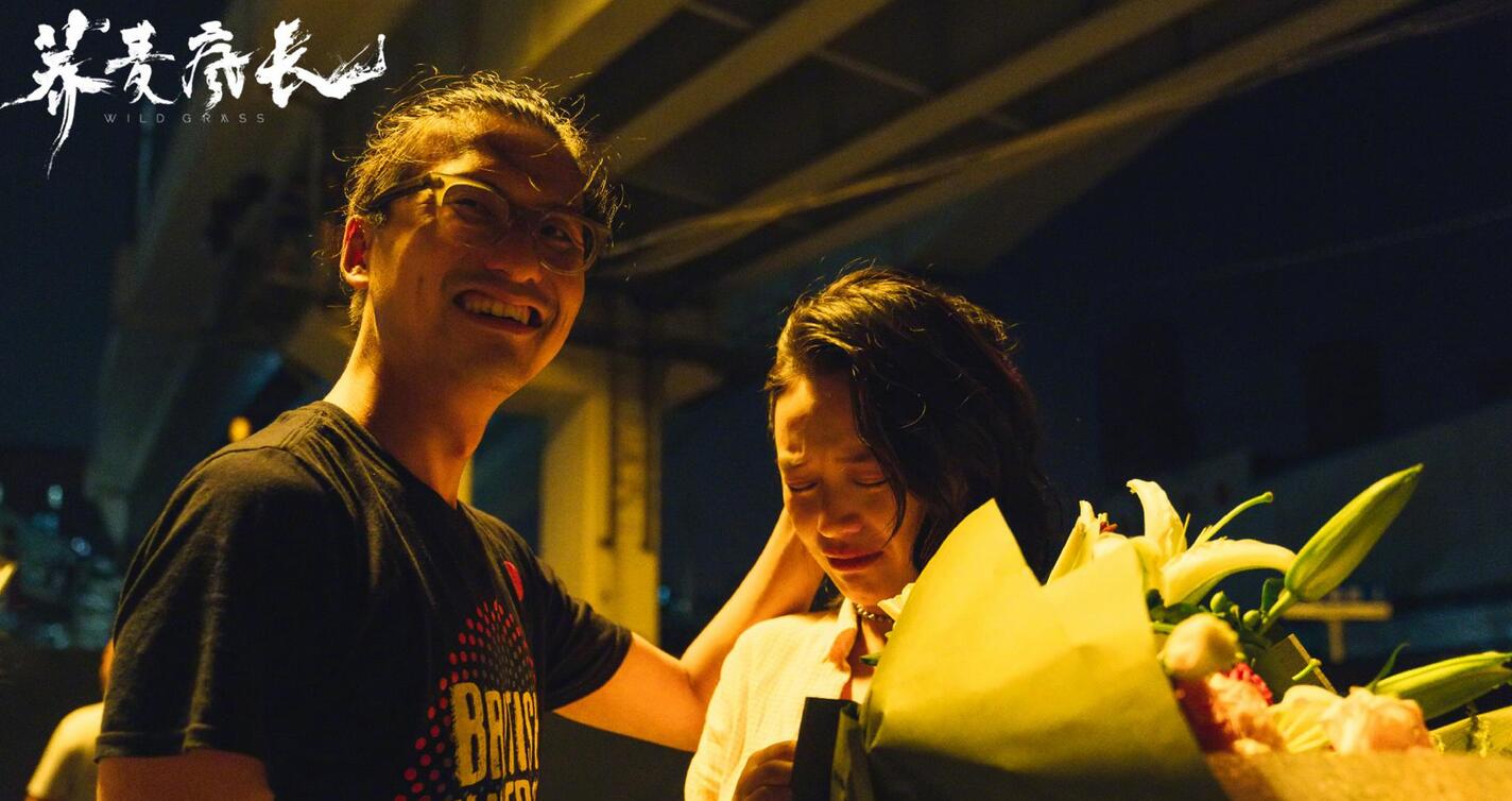 荞麦疯长定档来袭黄景瑜搭档马思纯女二钟楚曦容貌气质佳