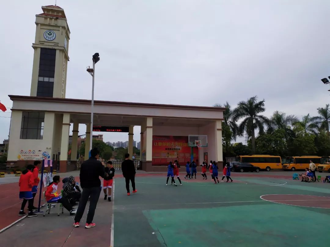 2019年横沥镇中小学生篮球赛崇英小学赛区鸣锣开赛