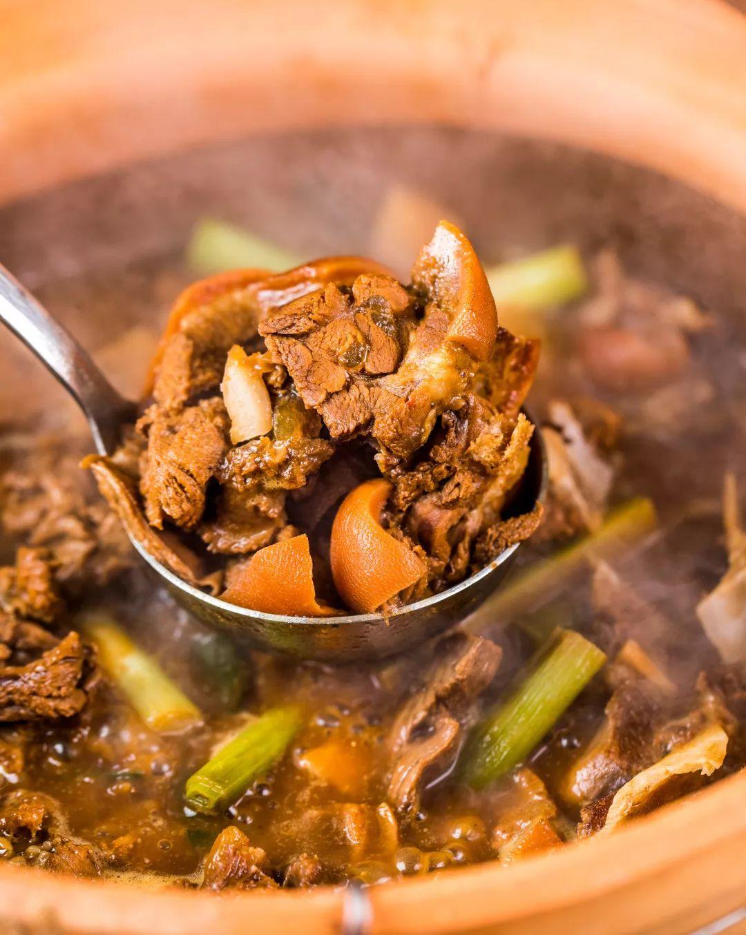 地道老区碳炉羊肉煲天河东都食得到入冬了记得早点来拿位