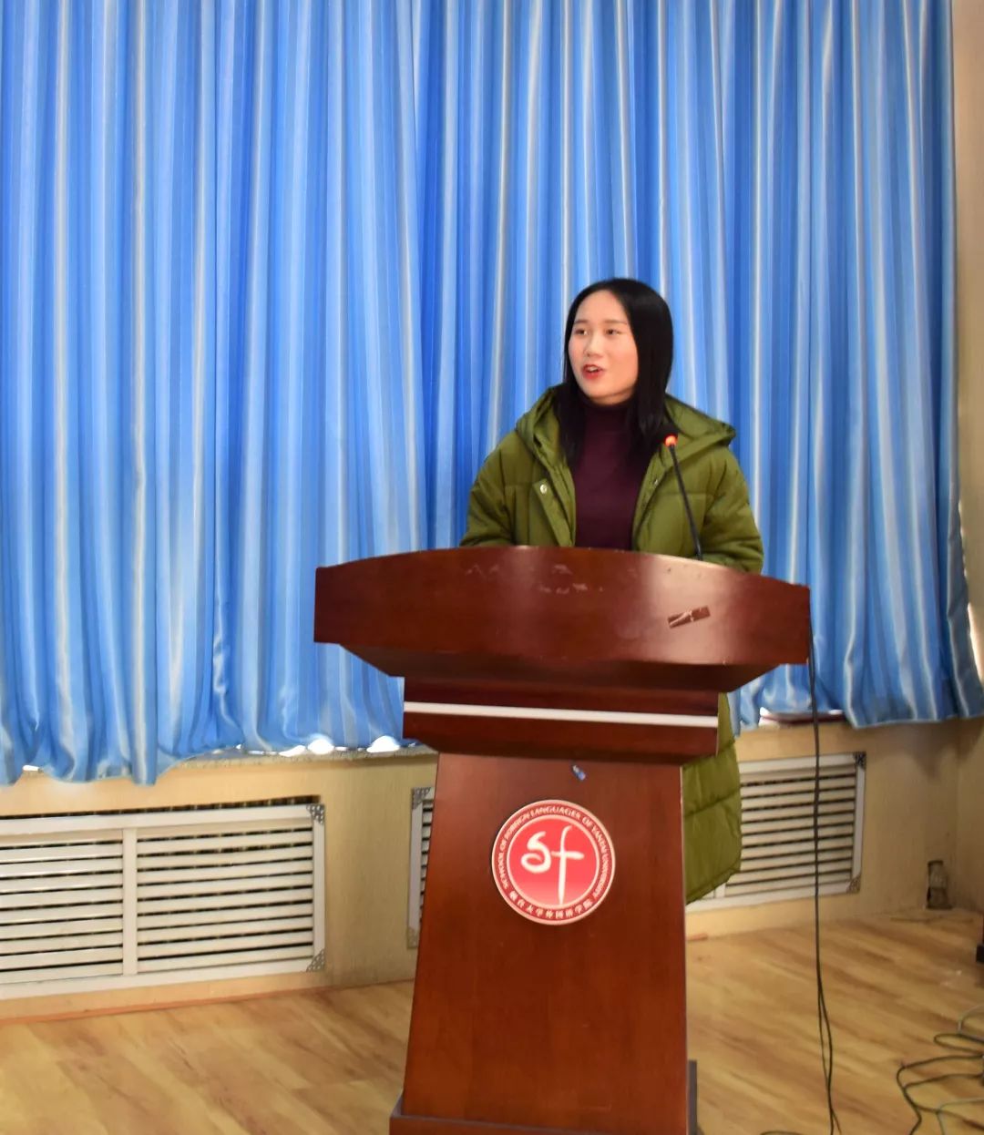 宿舍代表董书芳 曹琪社会实践团队一等奖获奖代表何坤衡在发言中说到