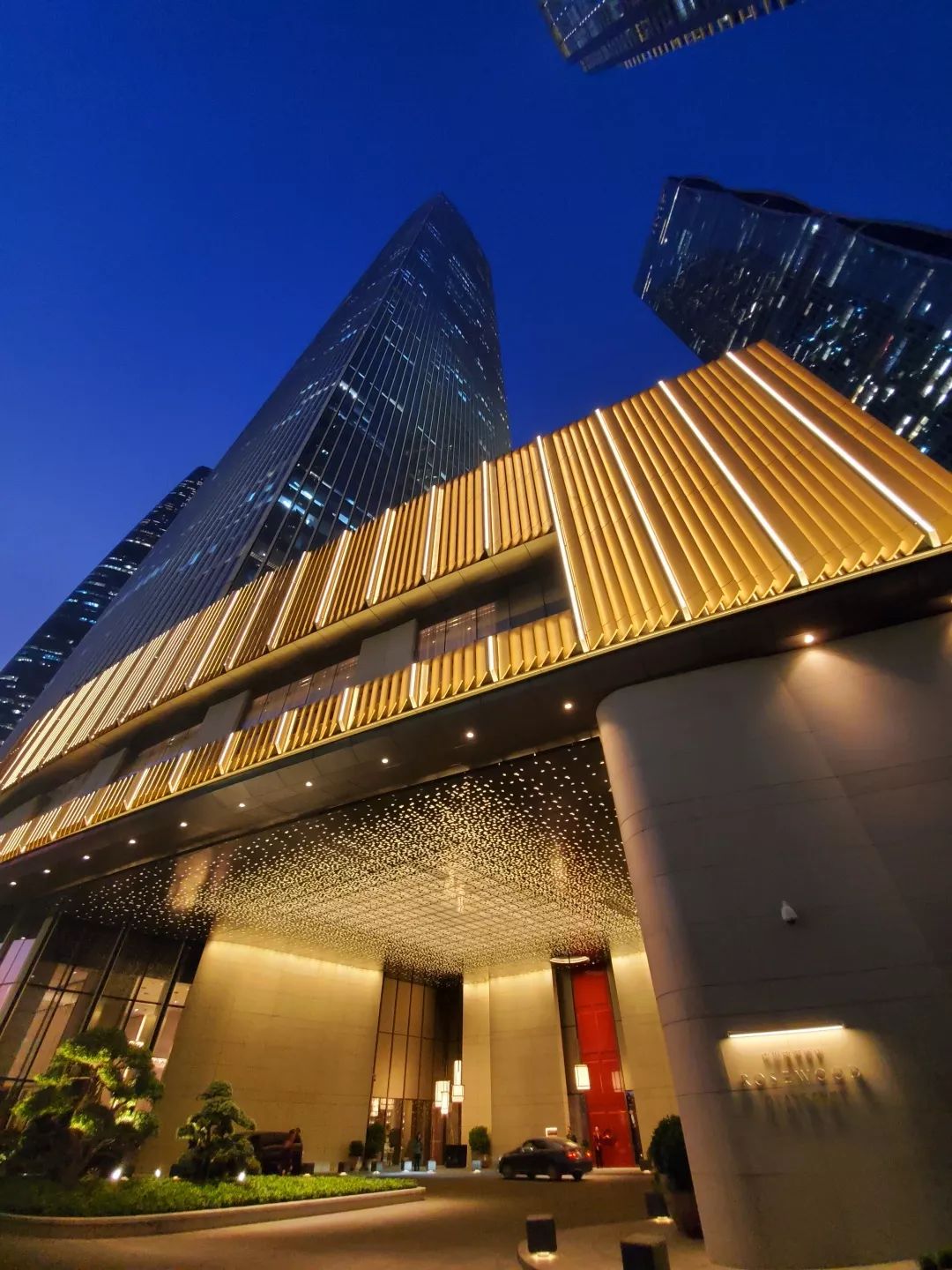 实探广州瑰丽果然是全球最高的女王范儿