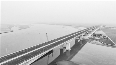 焦唐高速黄河大桥图片