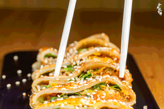 不就一烤冷面吗凭啥敢称王我不服