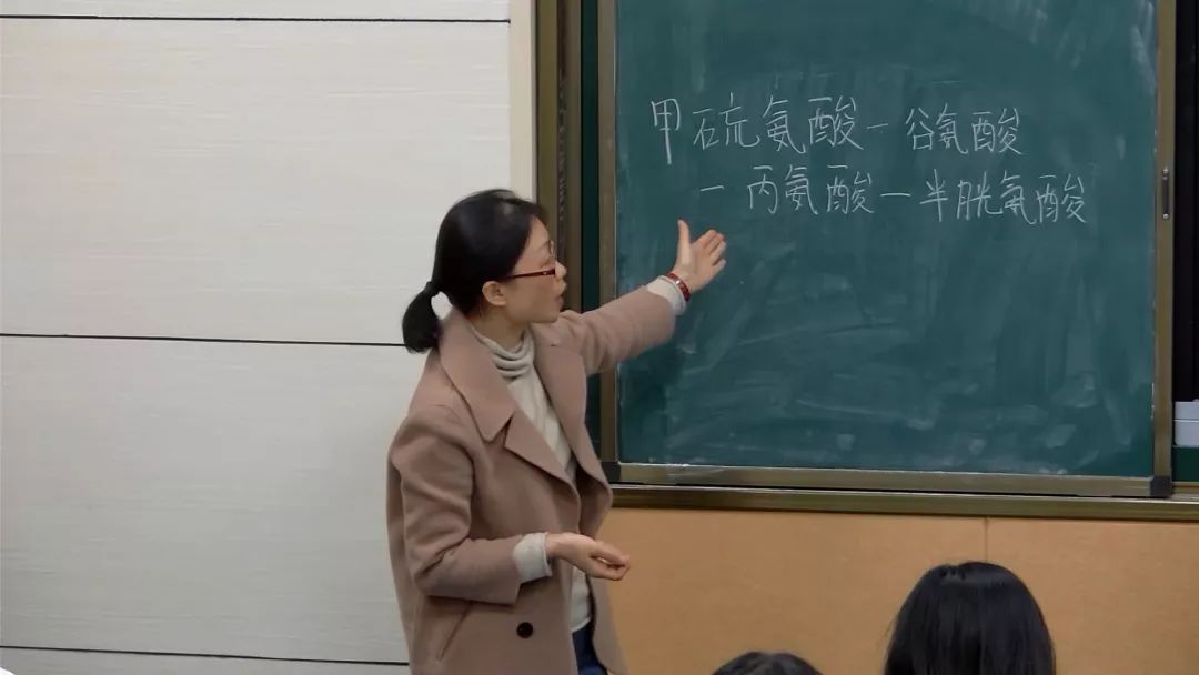 玉山二中成功举办2019-2020学年度优质课比赛