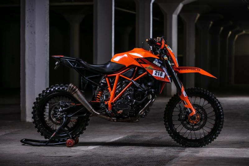 越野摩托新霸主 ktm 1290 super enduro r_搜狐汽车_搜狐网