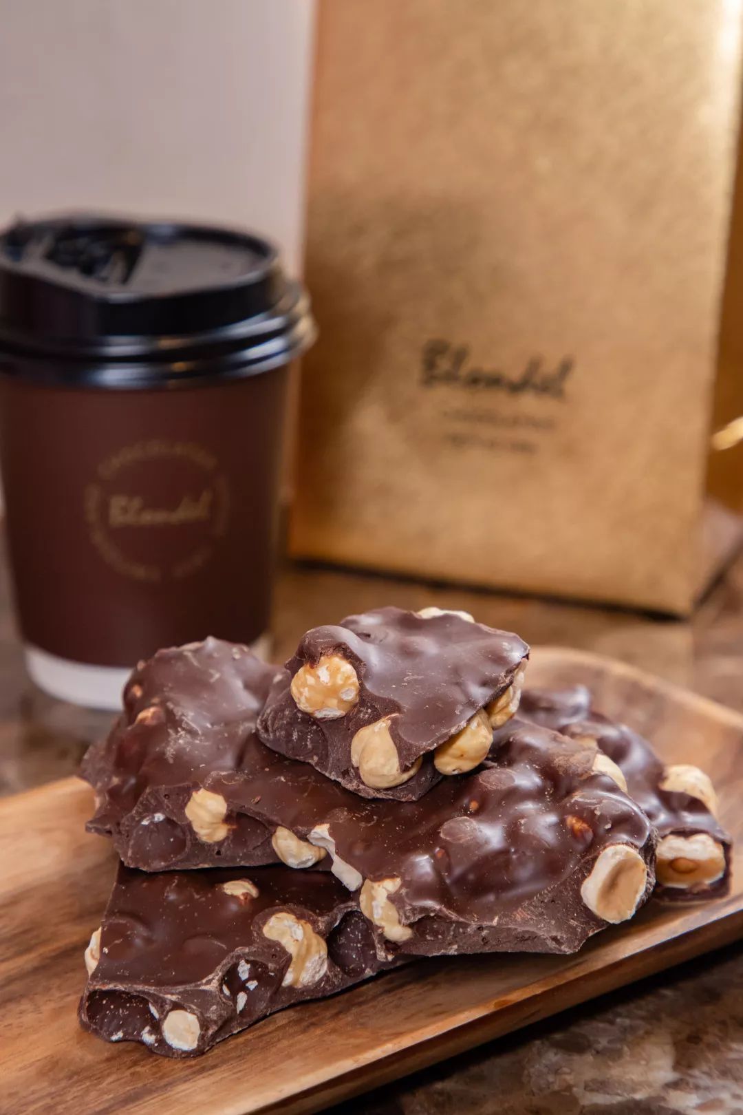 低温烘焙的可可豆都是超优质的原材料,甜度适中,又不会太苦