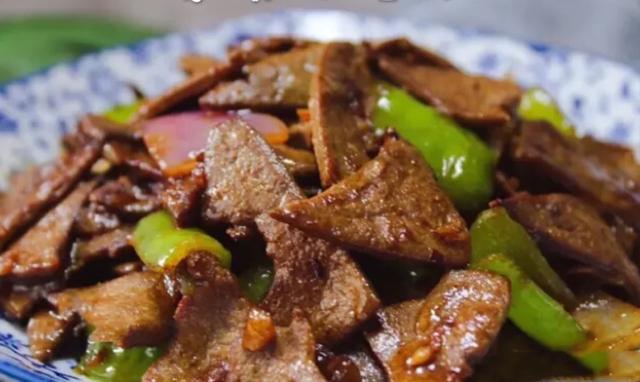 炒猪肝总失败老厨师支招多1步去毒不腥且香嫩你做对了吗