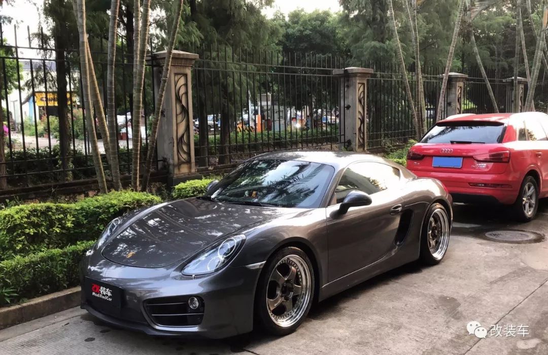 佛系车主买了辆保时捷981,改装气动后获得帅气姿态