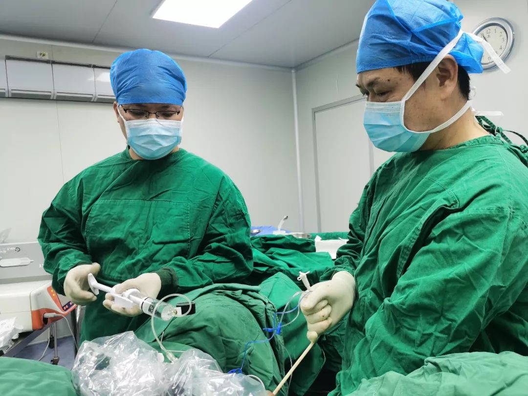 临沂市首例艾利姆TPS前列腺覆膜支架置入术在莒南县人民医院成功开展_手术_尿道_支架