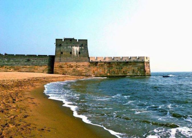 为何长城的尽头是在大海中老外看后直呼中国古人简直太聪明了