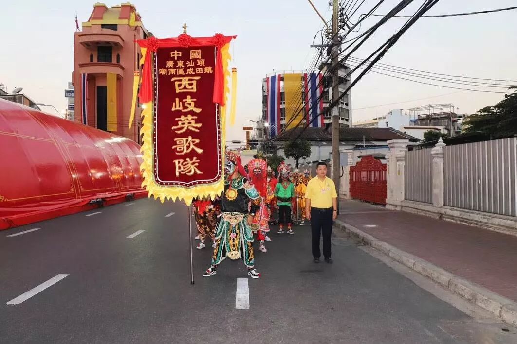 潮南西岐英歌舞在国外发来的视频燃爆了