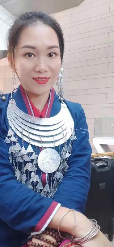 五指山姑娘黄海林参演中央民族乐团音乐会 展示海南民族文化魅力