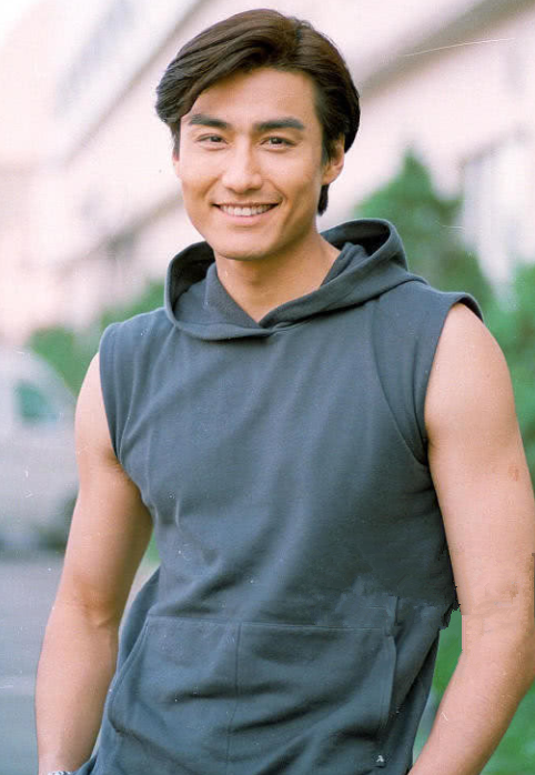 有种"整容"叫胡兵,气质碾压张亮,不愧是男模界的翘楚!