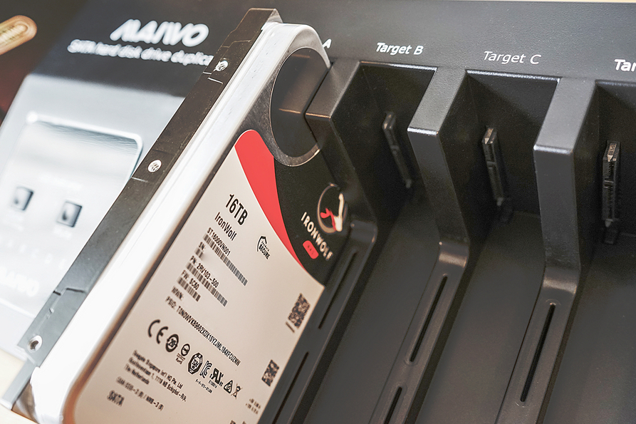 希捷16t酷狼ironwolf硬盘测试——有容乃大的nas好伴侣