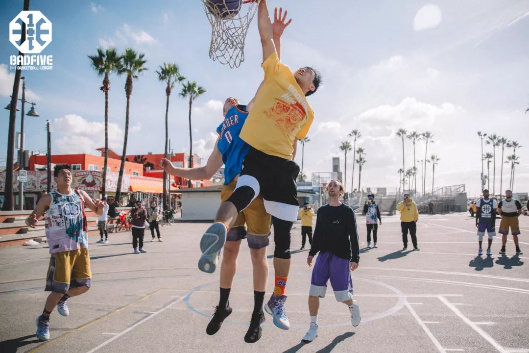 反伍badfive躁动海外球场