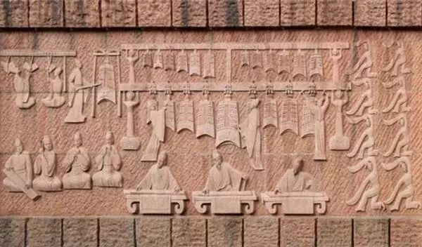 六德六行,说"一曰六德,知,仁,圣,义,忠,和";"二曰六行:孝,友,睦,媋,任