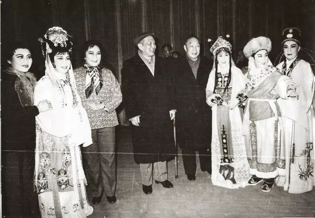 尹桂芳诞辰百年这个图文展回顾了越剧皇帝的传奇一生76现场74