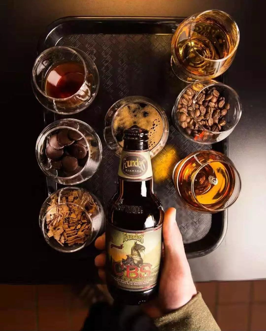 作为 founders 酒厂的顶级酒款cbs一直以来在精酿爱好者心目中就是