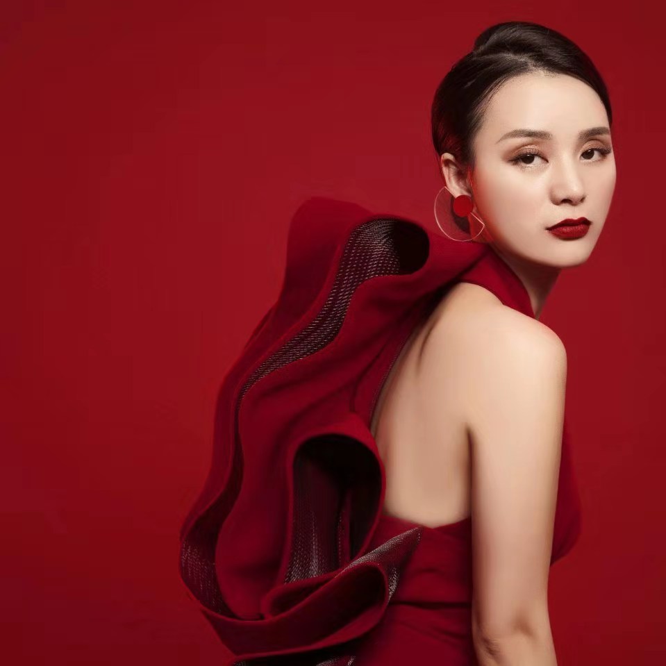 美韩mh色彩(亚洲)联合会高级色彩顾问厦门桂香煜(国际)形象设计学院