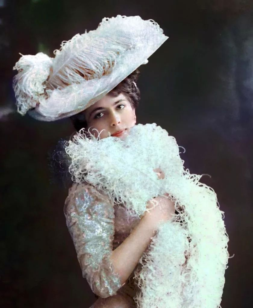 她是世人倾倒的艳舞女郎,却也是一战中的"双面女间谍"_玛丽