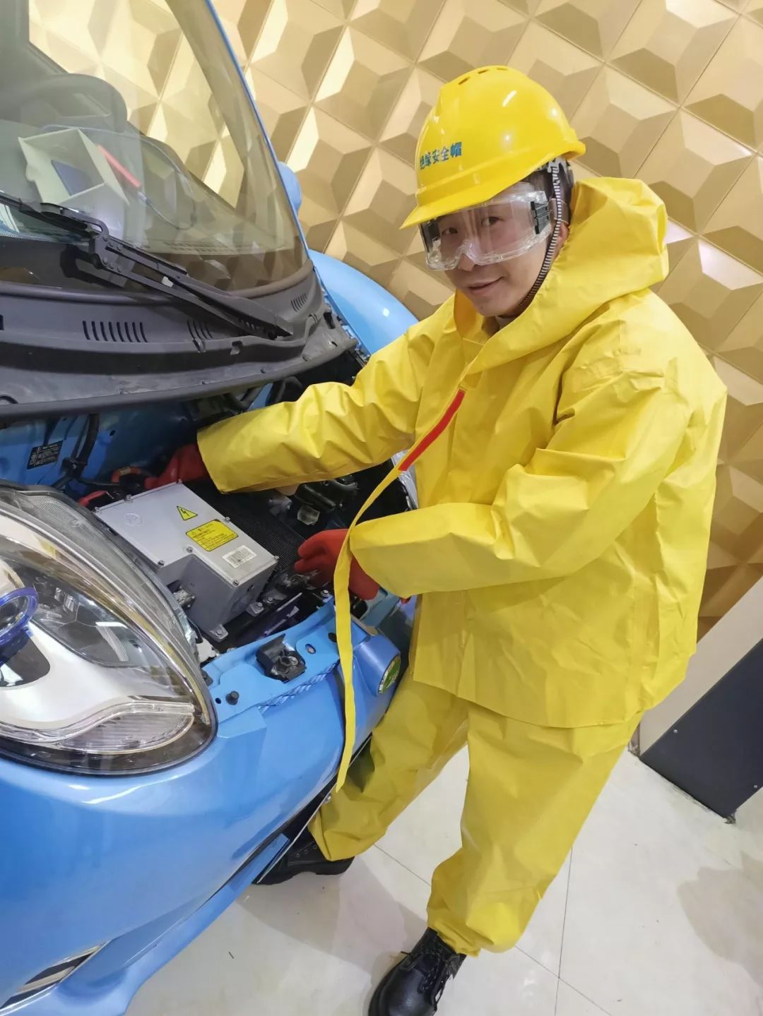 学会纯电动汽车的维修就这么简单