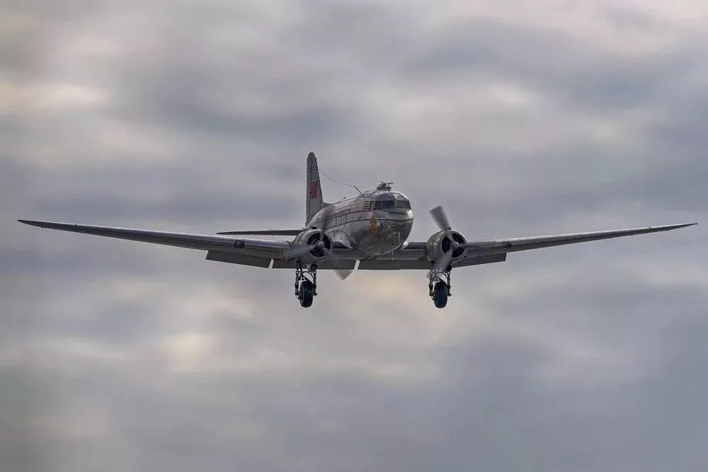 一架75岁的飞机飞过大半个中国,带着70年前的荣光