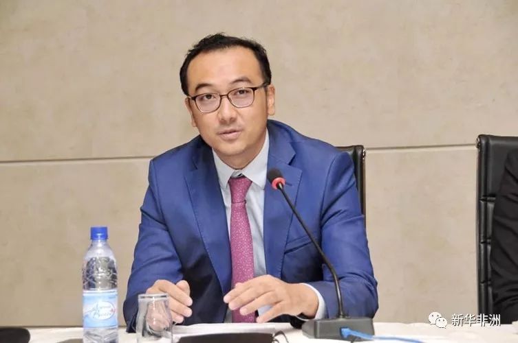 (泛非银行贝宁分行供图)张伯辉在致辞中说,在贝宁